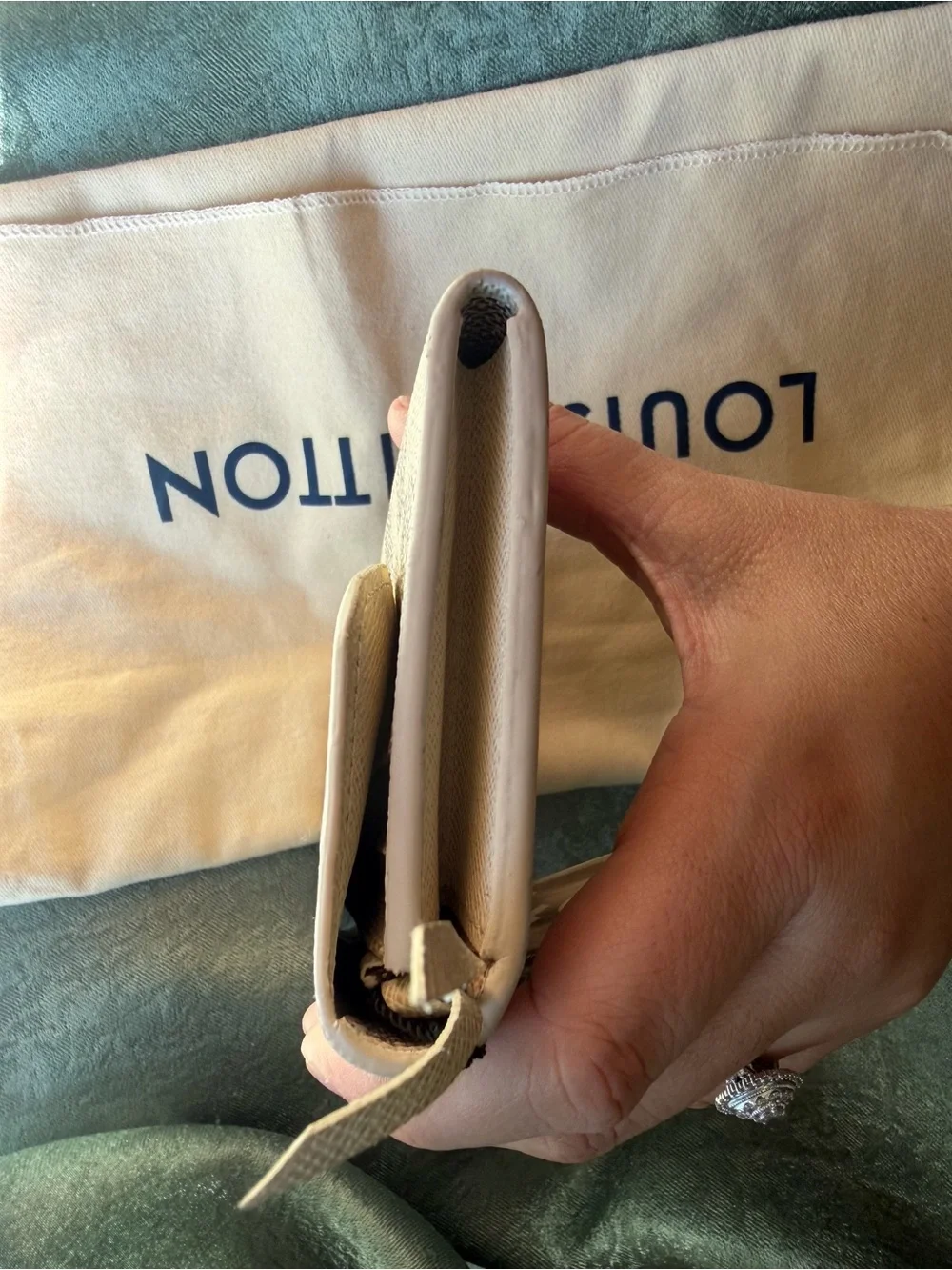 Louis Vuitton Azur Wallet (price is firm)